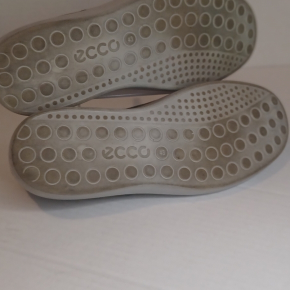 Ecco Leather Casual Sneakers Men's Size‎ 9/9.5 Gray Low Top Shoes Suede - Picture 3 of 6